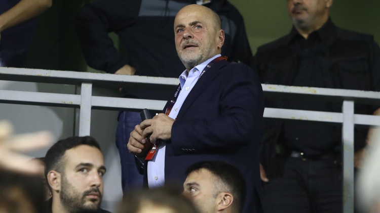 &Sigma;&tau;&eta;&nu; &pi;&rho;&omicron;&pi;ό&nu;&eta;&sigma;&eta; &tau;&omicron;&upsilon; &Pi;&alpha;&nu;&alpha;&theta;&eta;&nu;&alpha;ϊ&kappa;&omicron;ύ &omicron; &Alpha;&lambda;&alpha;&phi;&omicron;ύ&zeta;&omicron;&sigmaf; - &Sigma;&upsilon;&nu;&omicron;&mu;ί&lambda;&eta;&sigma;&epsilon; &mu;&epsilon; &tau;&omicron;&nu; &Tau;&epsilon;&rho;ί&mu;