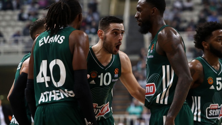 &Kappa;ά&lambda;&epsilon;&sigma;&mu;&alpha; &tau;&omicron;&upsilon; &Pi;&alpha;&nu;&alpha;&theta;&eta;&nu;&alpha;ϊ&kappa;&omicron;ύ &sigma;&tau;&omicron;&upsilon;&sigmaf; &phi;&iota;&lambda;ά&theta;&lambda;&omicron;&upsilon;&sigmaf; &epsilon;&nu;ό&psi;&epsilon;&iota; &Zeta;&epsilon;&nu;ί&tau; (pic)