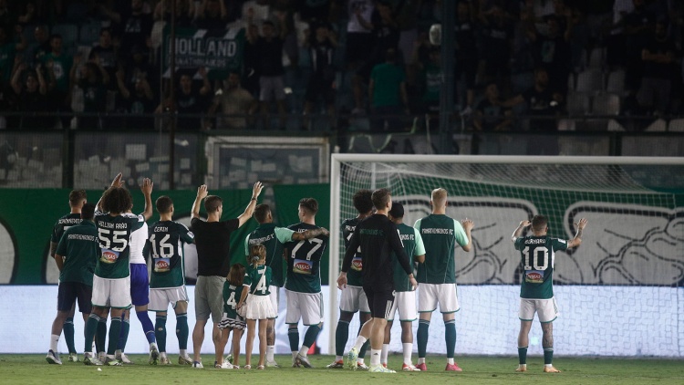 &Eta; &pi;&alpha;&rho;&alpha;&kappa;ά&mu;&epsilon;&rho;&alpha; &alpha;&pi;ό &tau;&omicron; &Pi;&alpha;&nu;&alpha;&theta;&eta;&nu;&alpha;ϊ&kappa;ό&sigmaf; - &Beta;ό&lambda;&omicron;&sigmaf; (vid)