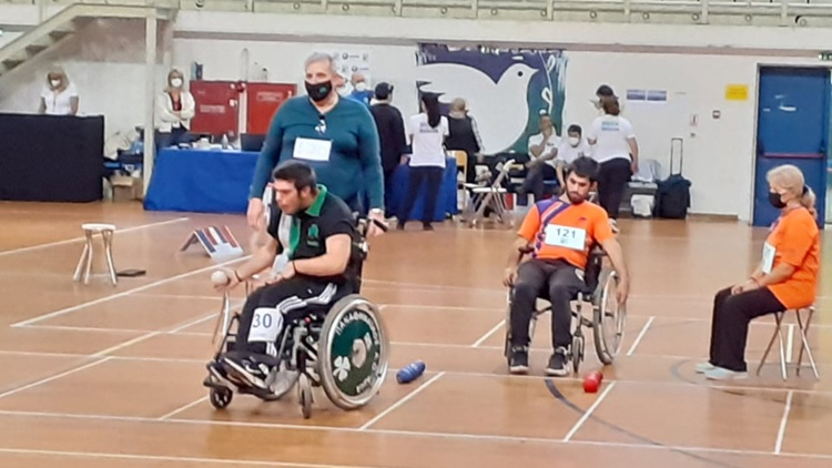 Έ&kappa;&tau;&omicron;&sigmaf; &sigma;&tau;&eta;&nu; &Epsilon;&lambda;&lambda;ά&delta;&alpha; &sigma;&tau;&omicron; &mu;&pi;ό&tau;&sigma;&iota;&alpha; &omicron; &Zeta;&alpha;&phi;&epsilon;&iota;&rho;ό&pi;&omicron;&upsilon;&lambda;&omicron;&sigmaf;