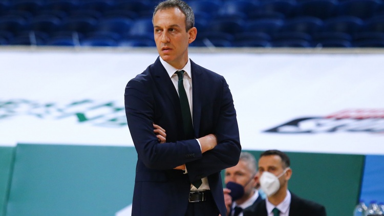 &Kappa;ά&tau;&alpha;&sigmaf;: &laquo;Έ&chi;&omicron;&upsilon;&mu;&epsilon; &sigma;&tau;&eta;&nu; &lambda;ί&sigma;&tau;&alpha; &mu;&alpha;&sigmaf; &tau;&omicron;&nu; &Zeta;&omicron;ύ&sigma;&mu;&alpha;&nu; &kappa;&alpha;&iota; &tau;&omicron;&nu; &Nu;έ&mu;&pi;&omicron;&raquo;