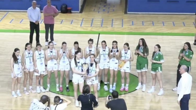 &Pi;&rho;&omega;&tau;&alpha;&theta;&lambda;ή&tau;&rho;&iota;&epsilon;&sigmaf; &Epsilon;&Sigma;&Kappa;&Alpha; &omicron;&iota; &Kappa;&omicron;&rho;&alpha;&sigma;ί&delta;&epsilon;&sigmaf; &tau;&omicron;&upsilon; &Pi;&alpha;&nu;&alpha;&theta;&eta;&nu;&alpha;ϊ&kappa;&omicron;ύ (vid)