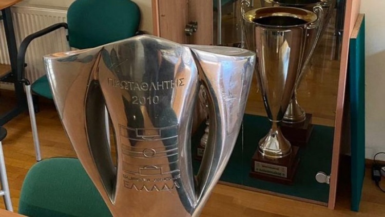 &Pi;&Alpha;&Epsilon;: &laquo;Ή&tau;&alpha;&nu; &rho;&epsilon;&pi;&lambda;ί&kappa;&alpha; &tau;&omicron; &tau;&rho;ό&pi;&alpha;&iota;&omicron; &kappa;&alpha;&iota; &epsilon;&pi;έ&sigma;&tau;&rho;&epsilon;&psi;&epsilon; &sigma;&tau;&eta; &theta;έ&sigma;&eta; &tau;&omicron;&upsilon;&raquo;