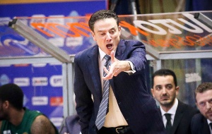 &Pi;&iota;&tau;ί&nu;&omicron;: &laquo;Ή&mu;&alpha;&sigma;&tau;&alpha;&nu; &kappa;&alpha;&kappa;&omicron;ί &sigma;&tau;&eta;&nu; ά&mu;&upsilon;&nu;&alpha;&raquo;