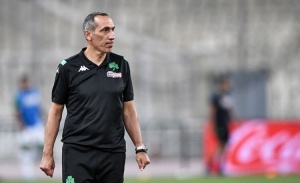 &laquo;&Gamma;&kappa;ά&zeta;&iota;&alpha;&raquo; &kappa;&alpha;&iota; 4-4-2 &alpha;&pi;ό &tau;&omicron;&nu; &Delta;ώ&nu;&eta;