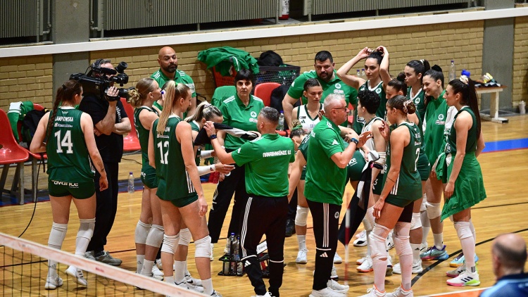 &Tau;&omicron; &pi;&rho;ό&gamma;&rho;&alpha;&mu;&mu;&alpha; &tau;&omega;&nu; &phi;&iota;&lambda;&iota;&kappa;ώ&nu; &tau;&omicron;&upsilon; &Pi;&alpha;&nu;&alpha;&theta;&eta;&nu;&alpha;ϊ&kappa;&omicron;ύ &sigma;&tau;&omicron; &beta;ό&lambda;&epsilon;ϋ &gamma;&upsilon;&nu;&alpha;&iota;&kappa;ώ&nu; - &Delta;ύ&omicron; &delta;&upsilon;&nu;&alpha;&tau;ά &tau;&omicron;&upsilon;&rho;&nu;&omicron;&upsilon;ά &sigma;&tau;&eta;&nu; &Iota;&tau;&alpha;&lambda;ί&alpha;