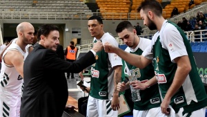 &laquo;All in&raquo; &epsilon;&nu;ό&psi;&epsilon;&iota; &Rho;&epsilon;ά&lambda; (vid)