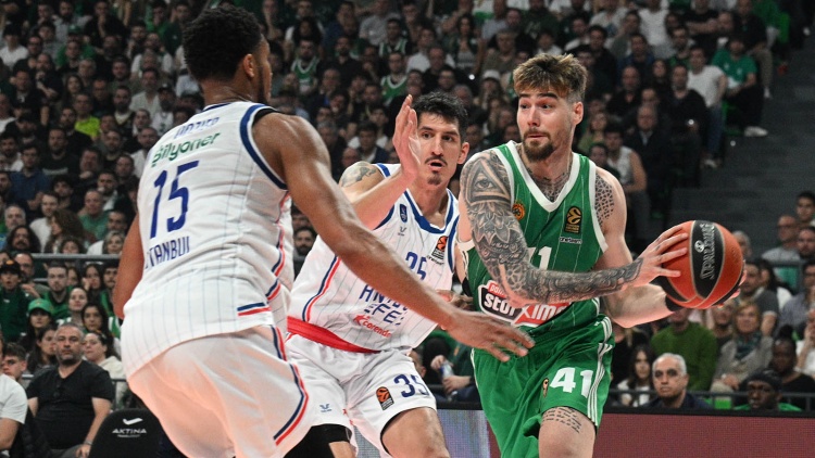 &Tau;&alpha; &sigma;&tau;&iota;&gamma;&mu;&iota;ό&tau;&upsilon;&pi;&alpha; &alpha;&pi;ό &tau;&omicron; Game 2 &tau;&omicron;&upsilon; &Pi;&alpha;&nu;&alpha;&theta;&eta;&nu;&alpha;ϊ&kappa;&omicron;ύ &mu;&epsilon; &tau;&eta;&nu; &Epsilon;&phi;έ&sigmaf; (vid)