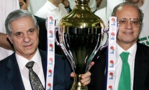 &Pi;&alpha;ύ&lambda;&omicron;&sigmaf; &amp; &Theta;&alpha;&nu;ά&sigma;&eta;&sigmaf;: &laquo;&Nu;&alpha; &delta;&iota;&omicron;&rho;&theta;ώ&sigma;&epsilon;&iota; &tau;&eta;&nu; &alpha;&sigma;έ&beta;&epsilon;&iota;&alpha; &eta; &Epsilon;&upsilon;&rho;&omega;&lambda;ί&gamma;&kappa;&alpha;&raquo;