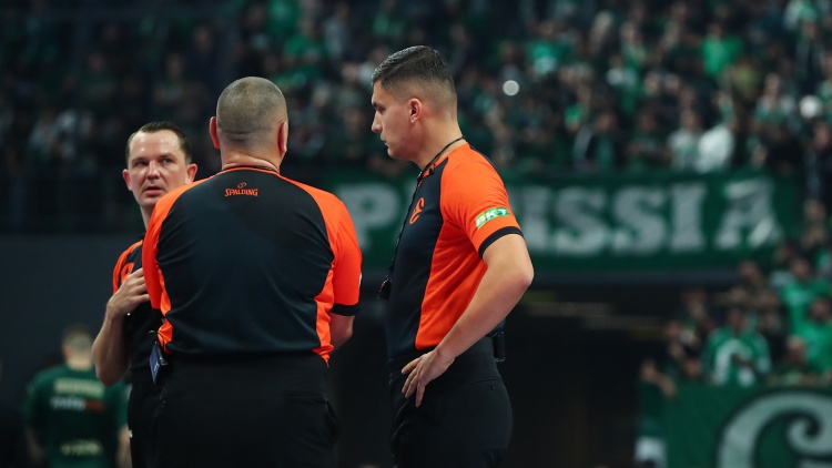 Euroleague: &Alpha;&upsilon;&tau;&omicron;ί &epsilon;ί&nu;&alpha;&iota; &omicron;&iota; &delta;&iota;&alpha;&iota;&tau;&eta;&tau;έ&sigmaf; &tau;&omicron;&upsilon; &nu;&tau;έ&rho;&mu;&pi;&iota; &Pi;&alpha;&nu;&alpha;&theta;&eta;&nu;&alpha;ϊ&kappa;ό&sigmaf;-&Omicron;&lambda;&upsilon;&mu;&pi;&iota;&alpha;&kappa;ό&sigmaf;