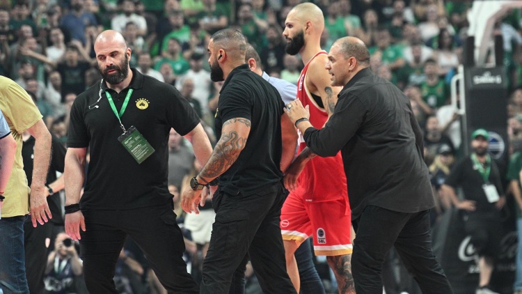 &Pi;&alpha;&nu;&alpha;&theta;&eta;&nu;&alpha;ϊ&kappa;ό&sigmaf;: &laquo;K&alpha;&tau;&alpha;&sigma;&kappa;&epsilon;&upsilon;ά&zeta;&omicron;&upsilon;&nu; &phi;&alpha;&iota;&delta;&rho;έ&sigmaf; &kappa;&alpha;&tau;&alpha;&gamma;&gamma;&epsilon;&lambda;ί&epsilon;&sigmaf; &kappa;&alpha;&iota; &omicron;ύ&tau;&epsilon; &mu;&iota;&alpha; &alpha;&pi;&omicron;&delta;&omicron;&kappa;&iota;&mu;&alpha;&sigma;ί&alpha; &gamma;&iota;&alpha; &tau;&omicron;&nu; &delta;&eta;&mu;ό&sigma;&iota;&omicron; &alpha;&upsilon;&nu;&alpha;&nu;&iota;&sigma;&mu;ό &tau;&omicron;&upsilon; &Phi;&omicron;&upsilon;&rho;&nu;&iota;έ&raquo;!