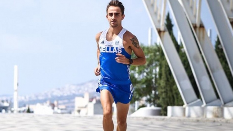 &Sigma;&tau;&eta; 7&eta; &theta;έ&sigma;&eta; &omicron; &Mu;ί&nu;&omicron;&sigmaf;
