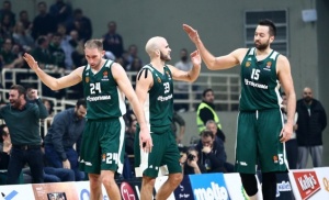 &laquo;&Nu;&alpha; &pi;&alpha;ί&xi;&omicron;&upsilon;&mu;&epsilon; &kappa;&alpha;&lambda;ή ά&mu;&upsilon;&nu;&alpha; &kappa;&alpha;&iota; &nu;&alpha; &kappa;ά&nu;&omicron;&upsilon;&mu;&epsilon; &tau;&omicron; 1-0&raquo;