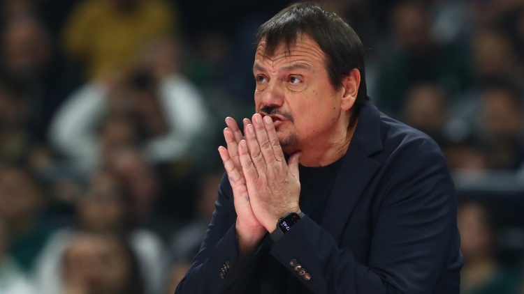 Ά&tau;&alpha;&mu;&alpha;&nu;: &laquo;Έ&chi;&omega; &tau;&eta;&nu; &sigma;&tau;ή&rho;&iota;&xi;&eta; &tau;&omega;&nu; &pi;&rho;&alpha;&gamma;&mu;&alpha;&tau;&iota;&kappa;ώ&nu; &phi;ί&lambda;&omega;&nu; &tau;&omicron;&upsilon; &Pi;&alpha;&nu;&alpha;&theta;&eta;&nu;&alpha;ϊ&kappa;&omicron;ύ - &Gamma;&iota;&alpha; &lambda;ό&gamma;&omicron;&upsilon;&sigmaf; &tau;&alpha;&kappa;&tau;&iota;&kappa;ή&sigmaf; &delta;&epsilon;&nu; έ&pi;&alpha;&iota;&xi;&alpha;&nu; &Sigma;&omicron;&rho;&tau;&sigmaf;-&Gamma;&iota;&omicron;ύ&rho;&tau;&sigma;&epsilon;&beta;&epsilon;&nu;&raquo;