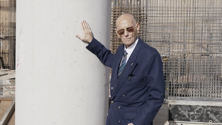 &Omicron; &Alpha;&nu;&tau;&omega;&nu;&iota;ά&delta;&eta;&sigmaf; &sigma;&tau;&omicron; &nu;έ&omicron; &gamma;ή&pi;&epsilon;&delta;&omicron; &tau;&omicron;&upsilon; &Pi;&alpha;&nu;&alpha;&theta;&eta;&nu;&alpha;ϊ&kappa;&omicron;ύ: &laquo;&Nu;&alpha; &mu;&epsilon; έ&chi;&epsilon;&iota; &omicron; &Theta;&epsilon;ό&sigmaf; &kappa;&alpha;&lambda;ά &nu;&alpha; &tau;&omicron; &pi;&rho;&omicron;&lambda;ά&beta;&omega;&raquo; (video)