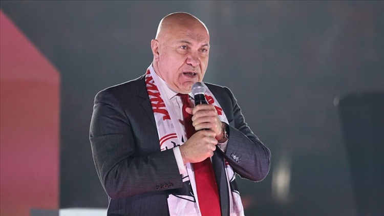 &Pi;&rho;ό&epsilon;&delta;&rho;&omicron;&sigmaf; &Sigma;&alpha;&mu;&sigma;&omicron;&upsilon;&nu;&sigma;&pi;ό&rho;: &laquo;Ό&nu;&epsilon;&iota;&rho;&omicron; &tau;&omicron; Europa League, &alpha;&lambda;&lambda;ά &delta;&epsilon;&nu; &epsilon;ί&nu;&alpha;&iota; &kappa;&alpha;&tau;&alpha;&sigma;&tau;&rho;&omicron;&phi;ή &alpha;&nu; &alpha;&pi;&omicron;&kappa;&lambda;&epsilon;&iota;&sigma;&tau;&omicron;ύ&mu;&epsilon; &alpha;&pi;ό &tau;&omicron;&nu; &Pi;&alpha;&nu;&alpha;&theta;&eta;&nu;&alpha;ϊ&kappa;ό&raquo;