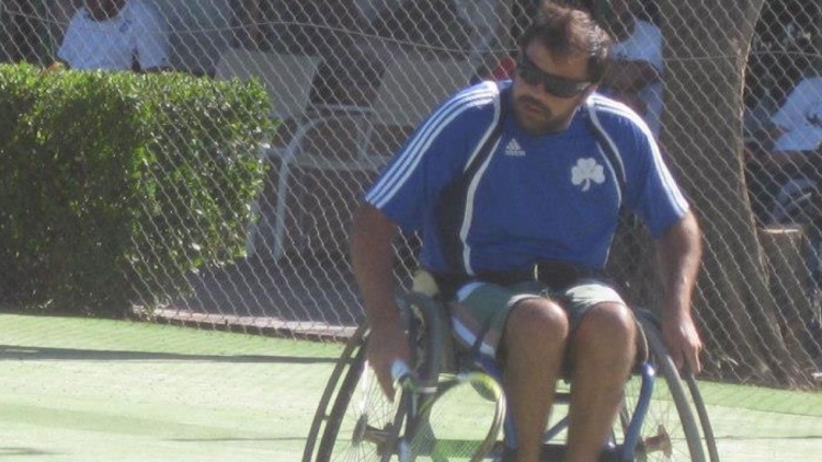 &Mu;&pi;&alpha;ί&nu;&epsilon;&iota; &kappa;&alpha;&iota; &sigma;&tau;&omicron; &pi;&iota;&nu;&gamma;&kappa; &pi;&omicron;&nu;&gamma;&kappa; &omicron; &Nu;&iota;&kappa;&omicron;&lambda;ό&pi;&omicron;&upsilon;&lambda;&omicron;&sigmaf;