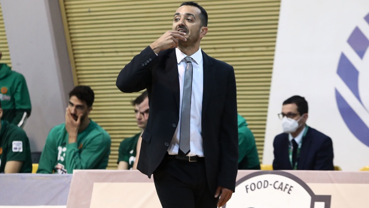 &Beta;ό&beta;&omicron;&rho;&alpha;&sigmaf;: &laquo;&Pi;&alpha;&iota;&chi;&nu;ί&delta;&iota; &mu;&epsilon; &tau;&omicron; &pi;&alpha;&iota;&chi;&nu;ί&delta;&iota; &nu;&alpha; &chi;&tau;ί&zeta;&omicron;&upsilon;&mu;&epsilon; &kappa;&alpha;&iota; &pi;ά&lambda;&iota; &tau;&eta;&nu; &alpha;&upsilon;&tau;&omicron;&pi;&epsilon;&pi;&omicron;ί&theta;&eta;&sigma;ή &mu;&alpha;&sigmaf;&raquo;