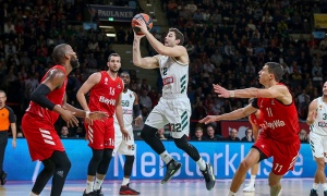 &Tau;&alpha; highlights &tau;&eta;&sigmaf; &nu;ί&kappa;&eta;&sigmaf; &tau;&omicron;&upsilon; &Pi;&alpha;&nu;&alpha;&theta;&eta;&nu;&alpha;ϊ&kappa;&omicron;ύ &sigma;&tau;&omicron; &Mu;&omicron;&nu;ά&chi;&omicron; (vid)