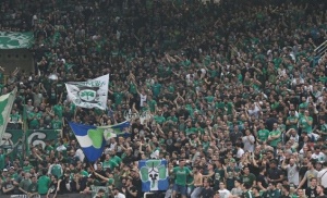&Pi;&rho;&omicron;&sigma;&phi;&omicron;&rho;ά &tau;&eta;&sigmaf; &Kappa;&Alpha;&Epsilon; &sigma;&tau;&alpha; &epsilon;&iota;&sigma;&iota;&tau;ή&rho;&iota;&alpha; &epsilon;&nu;ό&psi;&epsilon;&iota; &nu;&tau;έ&rho;&mu;&pi;&iota; (vid)