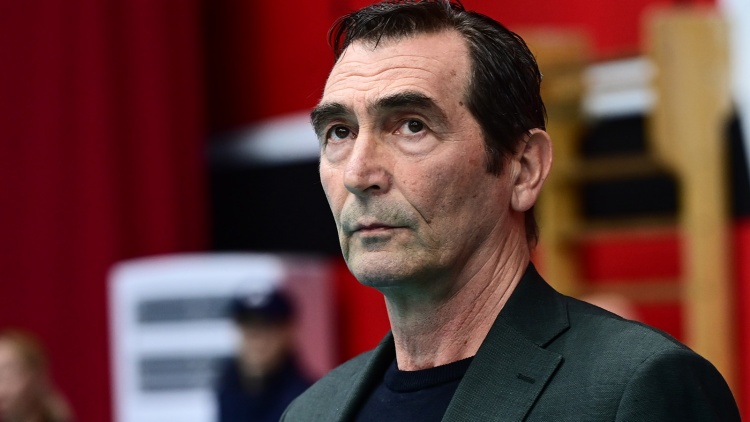&Delta;. &Alpha;&nu;&delta;&rho;&epsilon;ό&pi;&omicron;&upsilon;&lambda;&omicron;&sigmaf;: &laquo;&Delta;&epsilon;&nu; έ&chi;&epsilon;&iota; &tau;&epsilon;&lambda;&epsilon;&iota;ώ&sigma;&epsilon;&iota; &tau;ί&pi;&omicron;&tau;&alpha;&raquo;