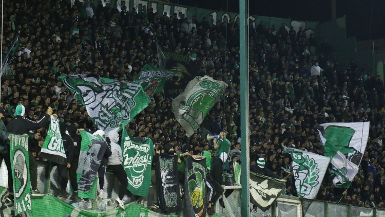 Sold Out &kappa;&alpha;&iota;... &laquo;&kappa;&alpha;&upsilon;&tau;ή&raquo; &Lambda;&epsilon;&omega;&phi;ό&rho;&omicron;&sigmaf; &mu;&epsilon; &Sigma;&lambda;ά&beta;&iota;&alpha;