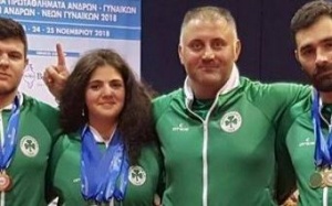 &Alpha;&nu;έ&beta;&eta;&kappa;&epsilon; &sigma;&tau;&eta;&nu; 4&eta; &theta;έ&sigma;&eta; &eta; ά&rho;&sigma;&eta; &beta;&alpha;&rho;ώ&nu;