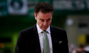 &Pi;&iota;&tau;ί&nu;&omicron;: &laquo;&Mu;&epsilon; 20 &lambda;ά&theta;&eta; &delta;&epsilon;&nu; &kappa;&epsilon;&rho;&delta;ί&zeta;&epsilon;&iota;&sigmaf; &pi;&alpha;&iota;&chi;&nu;ί&delta;&iota;&raquo;