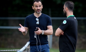 &laquo;&Phi;&omicron;&upsilon;&lambda;ά&rho;&epsilon;&iota;&raquo; &gamma;&iota;&alpha; &alpha;&mu;&upsilon;&nu;&tau;&iota;&kappa;ό, &mu;έ&sigma;&omicron; &kappa;&alpha;&iota; &alpha;&nu;&tau;&iota;-&Epsilon;&mu;&mu;&alpha;&nu;&omicron;&upsilon;&eta;&lambda;ί&delta;&eta;