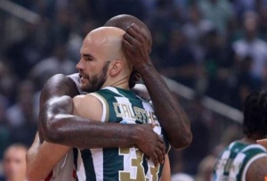 &Kappa;&alpha;&lambda;ά&theta;&eta;&sigmaf; &sigma;&epsilon; &Gamma;&kappa;&iota;&sigma;&tau;: &laquo;&Omicron;&iota;&kappa;&omicron;&gamma;έ&nu;&epsilon;&iota;&alpha; &gamma;&iota;&alpha; &pi;ά&nu;&tau;&alpha;&raquo; (pic)