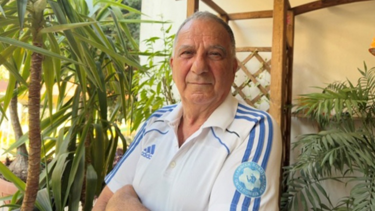 &laquo;Έ&phi;&upsilon;&gamma;&epsilon;&raquo; &omicron; &Chi;&rho;ή&sigma;&tau;&omicron;&sigmaf; &Kappa;&omicron;&lambda;&omicron;&kappa;&upsilon;&theta;ά&sigmaf; - &Sigma;&upsilon;&lambda;&lambda;&upsilon;&pi;&eta;&tau;ή&rho;&iota;&alpha; &alpha;&pi;ό &tau;&omicron;&nu; &Pi;&alpha;&nu;&alpha;&theta;&eta;&nu;&alpha;ϊ&kappa;ό
