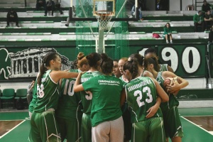 &Gamma;&iota;&alpha; &tau;&eta; &delta;&epsilon;ύ&tau;&epsilon;&rho;&eta; &nu;ί&kappa;&eta; &sigma;&tau;&omicron; &Kappa;ύ&pi;&epsilon;&lambda;&lambda;&omicron; &tau;&alpha; &kappa;&omicron;&rho;ί&tau;&sigma;&iota;&alpha;