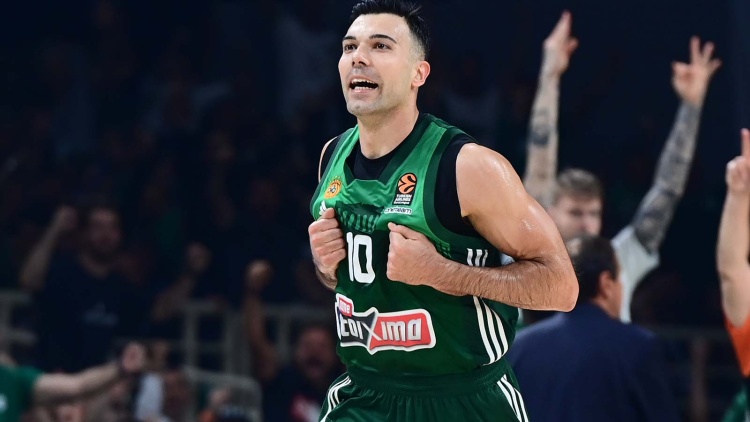 &Sigma;&lambda;&omicron;ύ&kappa;&alpha;&sigmaf;: &laquo;&Epsilon;ί&mu;&alpha;&iota; &pi;&epsilon;&rho;ή&phi;&alpha;&nu;&omicron;&sigmaf; &mu;&epsilon; &tau;&eta;&nu; &epsilon;&mu;&phi;ά&nu;&iota;&sigma;&eta; &mu;&alpha;&sigmaf;&raquo;