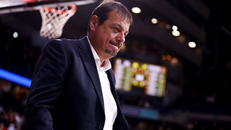 &Alpha;&tau;&alpha;&mu;ά&nu;: &laquo;&Pi;&alpha;ί&xi;&alpha;&mu;&epsilon; &tau;&eta;&nu; ά&mu;&upsilon;&nu;&alpha; &tau;&omicron;&upsilon; &Omicron;&Alpha;&Kappa;&Alpha; - &Theta;&alpha; &beta;&rho;&epsilon;&iota; &tau;&omicron; &rho;&upsilon;&theta;&mu;ό &tau;&omicron;&upsilon; &omicron; &Chi;&omicron;&upsilon;ά&nu;&tau;&sigma;&omicron;&raquo;
