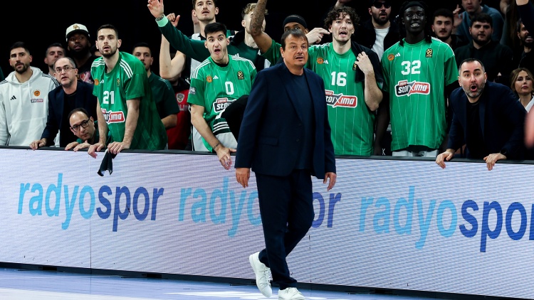 Ά&tau;&alpha;&mu;&alpha;&nu;: &laquo;&Omicron; &Mu;ή&tau;&omicron;&gamma;&lambda;&omicron;&upsilon; έ&kappa;&alpha;&nu;&epsilon; &kappa;&alpha;&lambda;ά &tau;&eta; &delta;&omicron;&upsilon;&lambda;&epsilon;&iota;ά &tau;&omicron;&upsilon; - &Theta;&alpha; &sigma;&upsilon;&nu;&epsilon;&chi;ί&sigma;&omicron;&upsilon;&mu;&epsilon; &nu;&alpha; &pi;&alpha;&lambda;&epsilon;ύ&omicron;&upsilon;&mu;&epsilon;&raquo;