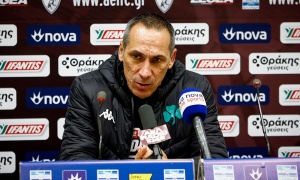 &Delta;ώ&nu;&eta;&sigmaf;: &laquo;&Epsilon;&delta;ώ &kappa;&alpha;&iota; &tau;&rho;&epsilon;&iota;&sigmaf; &epsilon;&beta;&delta;&omicron;&mu;ά&delta;&epsilon;&sigmaf; &eta; &omicron;&mu;ά&delta;&alpha; &sigma;&upsilon;&mu;&pi;&epsilon;&rho;&iota;&phi;έ&rho;&epsilon;&tau;&alpha;&iota; &pi;ά&rho;&alpha; &pi;&omicron;&lambda;ύ &kappa;&alpha;&lambda;ά&raquo;