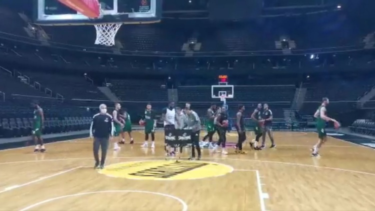 &Pi;&rho;&omicron;&pi;&omicron;&nu;ή&theta;&eta;&kappa;&epsilon; &sigma;&tau;&eta; &laquo;Zalgirio Arena&raquo; &omicron; &Pi;&alpha;&nu;&alpha;&theta;&eta;&nu;&alpha;ϊ&kappa;ό&sigmaf; (vids)
