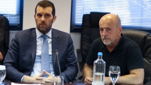 &Pi;&alpha;&rho;ώ&nu; &sigma;&tau;&omicron; &Delta;&Sigma; &tau;&eta;&sigmaf; &Sigma;&omicron;ύ&pi;&epsilon;&rho; &Lambda;&iota;&gamma;&kappa; &omicron; &Alpha;&lambda;&alpha;&phi;&omicron;ύ&zeta;&omicron;&sigmaf;