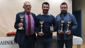 &Tau;έ&sigma;&sigma;&epsilon;&rho;&iota;&sigmaf; &laquo;&pi;&rho;ά&sigma;&iota;&nu;&epsilon;&sigmaf;&raquo; &beta;&rho;&alpha;&beta;&epsilon;ύ&sigma;&epsilon;&iota;&sigmaf;