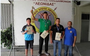&Sigma;&eta;&mu;ά&delta;&epsilon;&psi;&alpha;&nu; &mu;&epsilon;&tau;ά&lambda;&lambda;&iota;&alpha; &tau;&alpha; &laquo;&pi;&iota;&sigma;&tau;ό&lambda;&iota;&alpha;&raquo; &tau;&omicron;&upsilon; &Pi;&alpha;&nu;&alpha;&theta;&eta;&nu;&alpha;ϊ&kappa;&omicron;ύ