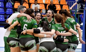 &Xi;&epsilon;&kappa;&iota;&nu;&omicron;ύ&nu; &tau;&alpha; &laquo;&phi;ί&nu;&alpha; &kappa;&omicron;&rho;ί&tau;&sigma;&iota;&alpha;&raquo;