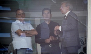 &laquo;&Omicron; &Gamma;&kappa;&rho;&alpha;&nu;&tau; &theta;&alpha; &pi;&alpha;&rho;&alpha;&mu;&epsilon;ί&nu;&epsilon;&iota; &omega;&sigmaf; &sigma;ύ&mu;&beta;&omicron;&upsilon;&lambda;&omicron;&sigmaf;&raquo;