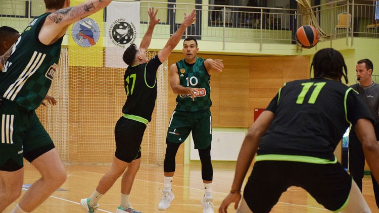 &Phi;&iota;&lambda;&alpha;&nu;&theta;&rho;&omega;&pi;&iota;&kappa;ή... &nu;ό&tau;&alpha; &sigma;&tau;&omicron; &phi;&iota;&lambda;&iota;&kappa;ό &tau;&omicron;&upsilon; &Pi;&alpha;&nu;&alpha;&theta;&eta;&nu;&alpha;ϊ&kappa;&omicron;ύ &mu;&epsilon; &tau;&eta;&nu; &Tau;&sigma;&epsilon;&nu;&tau;&epsilon;&beta;ί&tau;&alpha;