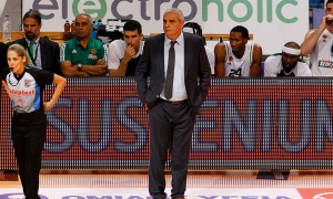 &Pi;&epsilon;&delta;&omicron;&upsilon;&lambda;ά&kappa;&eta;&sigmaf;: &laquo;&Iota;&kappa;&alpha;&nu;&omicron;&pi;&omicron;&iota;&eta;&mu;έ&nu;&omicron;&sigmaf; &alpha;&lambda;&lambda;ά έ&chi;&omicron;&upsilon;&mu;&epsilon; &delta;&rho;ό&mu;&omicron;&raquo;