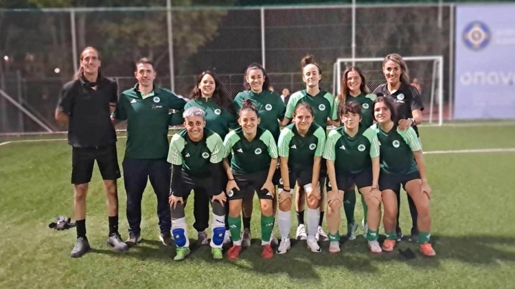 &Delta;ύ&omicron; &sigma;&tau;&alpha; &delta;ύ&omicron; &gamma;&iota;&alpha; &tau;&omicron; futsal &gamma;&upsilon;&nu;&alpha;&iota;&kappa;ώ&nu; &tau;&omicron;&upsilon; &Pi;&alpha;&nu;&alpha;&theta;&eta;&nu;&alpha;ϊ&kappa;&omicron;ύ