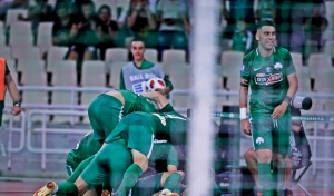 &Tau;&alpha; highlights &tau;&eta;&sigmaf; &nu;ί&kappa;&eta;&sigmaf; &epsilon;&pi;ί &tau;&omicron;&upsilon; &Lambda;&epsilon;&beta;&alpha;&delta;&epsilon;&iota;&alpha;&kappa;&omicron;ύ (vid)