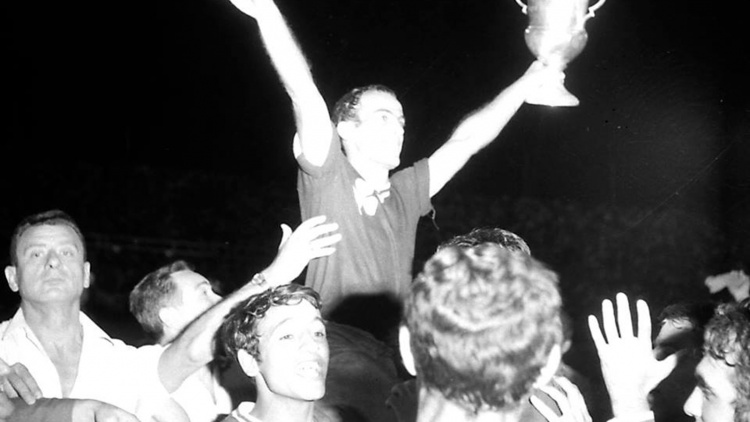 To 1969 &eta; 5&eta; &pi;&iota;&omicron; &pi;&alpha;&rho;&alpha;&gamma;&omega;&gamma;&iota;&kappa;ή &sigma;&epsilon;&zeta;ό&nu; &tau;&omicron;&upsilon; &Pi;&alpha;&nu;&alpha;&theta;&eta;&nu;&alpha;ϊ&kappa;&omicron;ύ &sigma;&epsilon; &tau;ί&tau;&lambda;&omicron;&upsilon;&sigmaf;