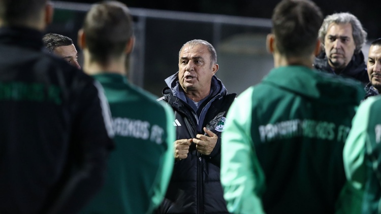 &Mu;&epsilon; &Mu;&pi;&rho;&iota;&nu;&iota;ό&lambda;&iota;, &Alpha;&rho;ά&omicron; &sigma;&tau;ό&pi;&epsilon;&rho; &kappa;&alpha;&iota; &Alpha;ϊ&tau;ό&rho; &eta; &pi;&rho;ώ&tau;&eta; 11ά&delta;&alpha; &tau;&omicron;&upsilon; &Tau;&epsilon;&rho;ί&mu;