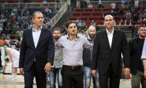 &Zeta;&eta;&tau;ά &tau;&eta;&nu; &alpha;&pi;&omicron;&beta;&omicron;&lambda;ή &Pi;&alpha;&nu;&alpha;&theta;&eta;&nu;&alpha;ϊ&kappa;&omicron;ύ &kappa;&alpha;&iota; &Gamma;&iota;&alpha;&nu;&nu;&alpha;&kappa;ό&pi;&omicron;&upsilon;&lambda;&omicron;&upsilon; &alpha;&pi;ό &tau;&eta;&nu; &Epsilon;&upsilon;&rho;&omega;&lambda;ί&gamma;&kappa;&alpha; &omicron; &Omicron;&lambda;&upsilon;&mu;&pi;&iota;&alpha;&kappa;ό&sigmaf;