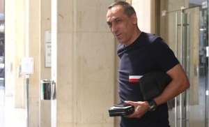 &Upsilon;&pi;&omicron;&gamma;&rho;ά&phi;&epsilon;&iota; &tau;&rho;&iota;&epsilon;&tau;έ&sigmaf; &sigma;&upsilon;&mu;&beta;ό&lambda;&alpha;&iota;&omicron; &tau;&eta;&nu; &Pi;&alpha;&rho;&alpha;&sigma;&kappa;&epsilon;&upsilon;ή &omicron; &Delta;ώ&nu;&eta;&sigmaf;